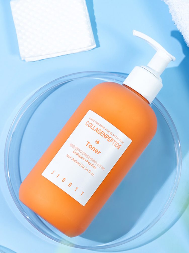 JIGOTT COLLAGENPEPTIDE TONER Омолаживающий тонер с комплексом из коллагена и пептида 300мл - картинка jigott-collagenpeptide-toner-3-750x1000.jpg