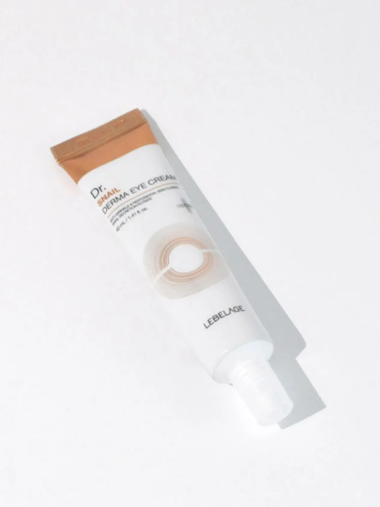 LEBELAGE Dr. SNAIL DERMA EYE CREAM Крем для глаз с муцином улитки 40мл - картинка lebelage-dr.-snail-derma-eye-cream-3-750x1000.webp